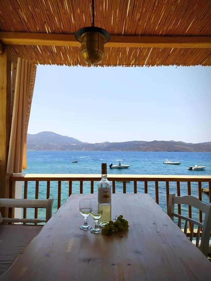 Capetan Nikolas-Boat House Klima  Rum bild