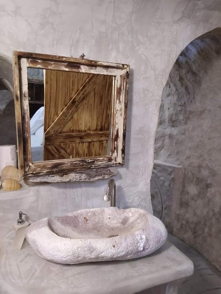 Capetan Nikolas-Boat House Klima  Rum bild